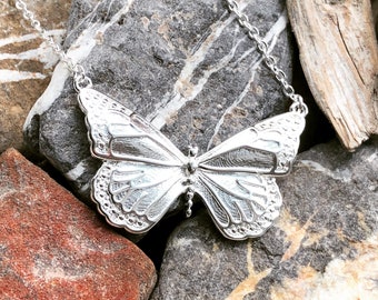 Collier papillon grand pendentif acier inoxydable or argent