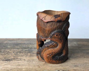 Vintage Bamboo Root Carving Brush Pot – High Relief Lotus Leaf with Snake, Toad and Rabbit