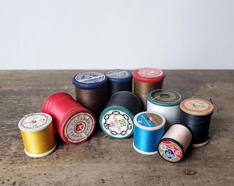 Vintage Button & Carpet and Thread Wood Spools