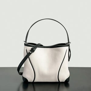 Leather Handbag, Small Leather Tote Bag, Minimalist Tote Bag, Women&#39;s Leather Bucket Bag
