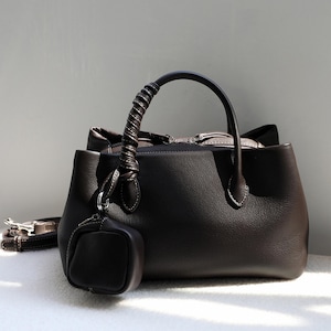 Bolso de mano minimalista de piel para mujer, bolso pequeño con asa superior, bolso de mano elegante de piel, bolso bandolera