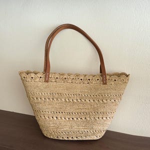 Raffia Tote Bag, Hand-woven Raffia Shoulder Bag, Straw Women&#39;s Bag, Minimal Beach Tote Bag