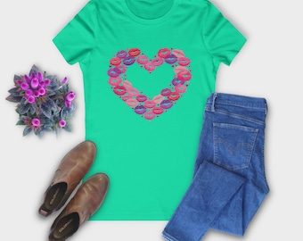 Girls Night Out Tee | Flirty Lip Print T-shirt| Brunch Shirt for Women