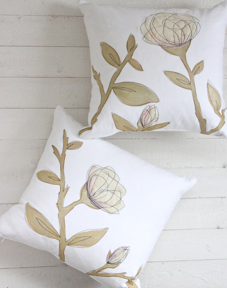 Cream & Gold Pillow Cover image 1