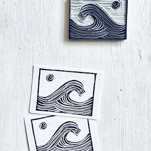 linoprint, blockprint, artprint, linocut print, 3.5 x 5 inch, handprinted, handpulled, handcarved, illustration, wave, surf, ocean, nature,