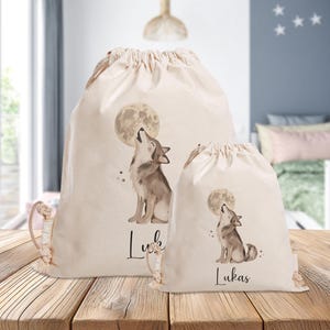 Mochila esportiva personalizada - Lobo com lua - Jardim de Infância - Escola - com nome - Bolsa esportiva - Mochila - Troca de roupa - Grande - Pequena