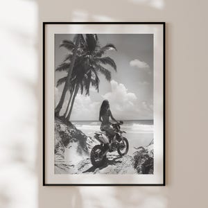 Poster retrò di motocross, stampa vintage in bianco e nero di motocross e palme, arte murale di surf e motociclette, fotografia originale di motocross