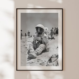 Poster di astronauta, stampa in bianco e nero di astronauta sulla spiaggia, autentica arte murale pop art, fotografia originale, cultura pop