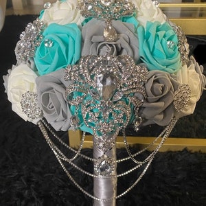 Bridal Brooch Bouquet| Bling Bouquet| Bridesmaids Bouquet| Wedding Bouquet|