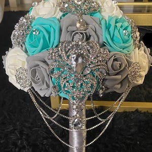 Ramo de novia con broche/ Ramo brillante/ Ramo de dama de honor/ Ramo de boda/