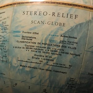 mappamondo di cartone degli anni '70