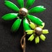 1960's vintage enameled daisy brooch