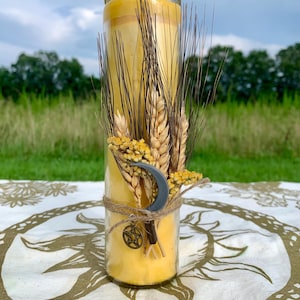 Lughnasadh sabbat altar ritual pagan candle