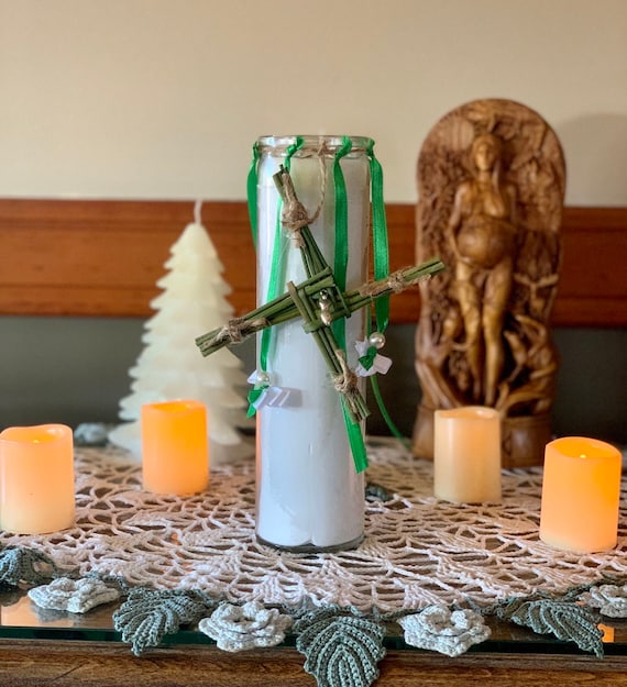 Imbolc altar ritual pagan candle