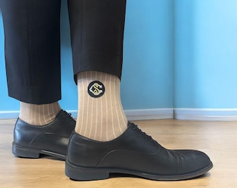 Monogrammierte Groomsmen-Socken: Personalisiertes Hochzeitsgeschenk