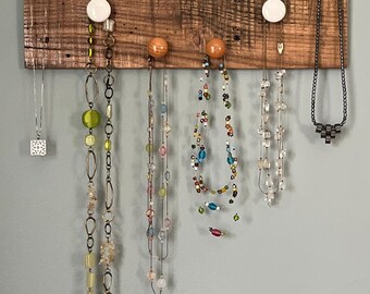Sieradendisplay, aan de muur opgehangen ketting en armbandhouder. Zilveren, gouden en op maat gemaakte sieraden moderne en rustieke omkeerbare hanger model #812