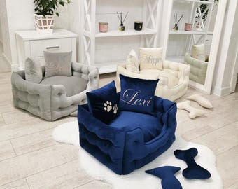 Personalisiertes Hundebett für Haustier, Möbel für Hunde oder Katzen, Schönes Hunde- oder Katzensofa mit weichen Kissen und Spielzeug, Geschenk für Hunde- oder Katzenliebhaber