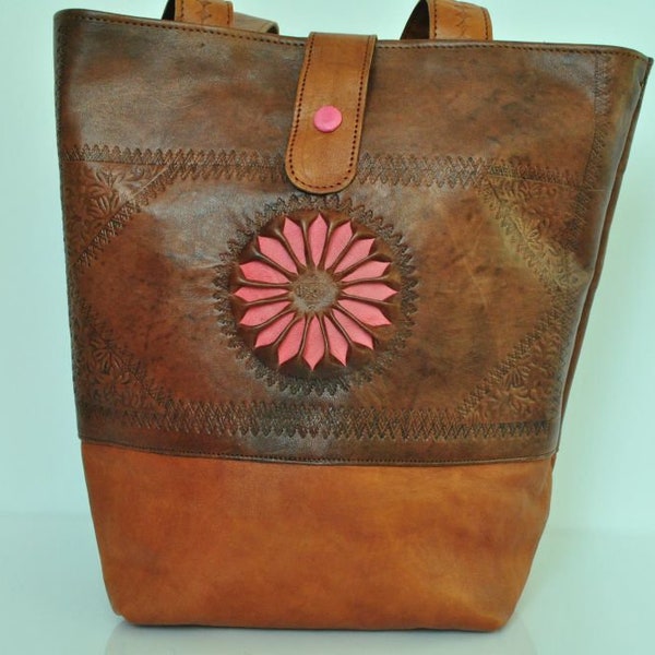 Shopper bag SAMIRA from natural leather - handmade in Morocco - with rose flower