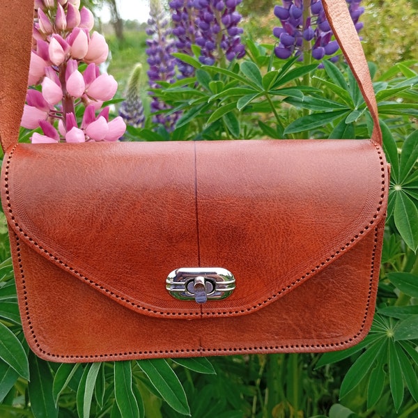 CLASSIC brown leather bag