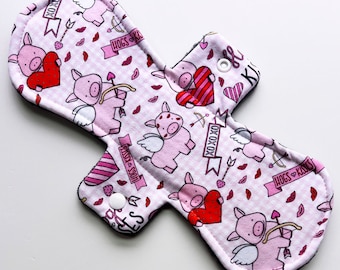 11 Inch Hogs and Kisses Cotton Jersey Overnight Cloth Pad with Fleece back