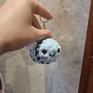 Bee keychain