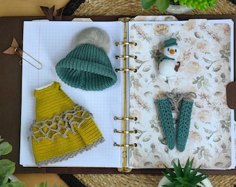Gehäkelte Kleid, Kniestrümpfe, Mütze für Puppe Amigurumi, kleiner Schneemann Häkelanleitung Deu PDF