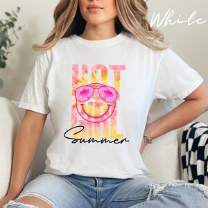 Hot Girl Summer Comfort Colors Unisex T-shirt, Summer T-shirt, Summer Beach T-shirt, Summer Vibes T-shirt, Gift for Her , Summer Gift Shirt