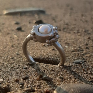 925 silver and river pearl ring