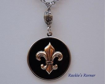 Necklace Fleur de Lis Black | Gold