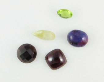 Assorted Gems - Garnet, Peridot, Golden Quartz, Purple Turquoise - 5 Pieces (X117)