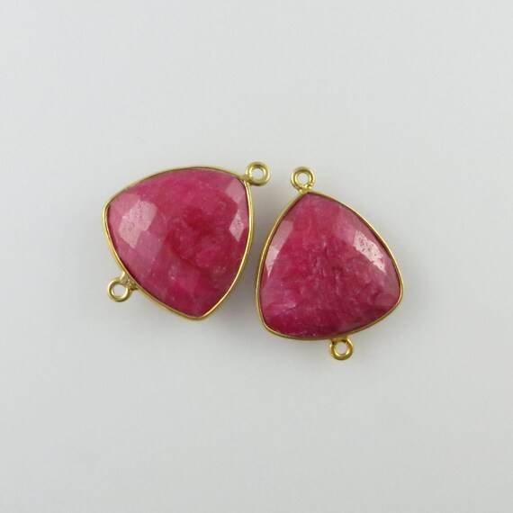25mm Pink Ruby Bezel Gemstone Bezel Connector, Trillion, Faceted