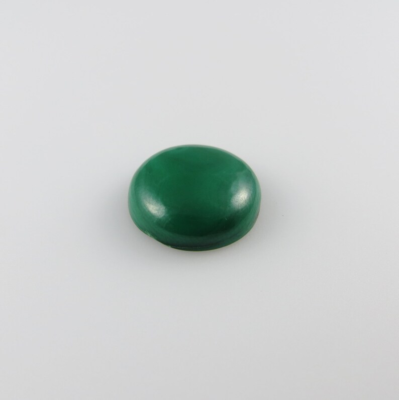 12.30 cts Round Flat-Back Gemstone Cabochon M138 15x15 Malachite