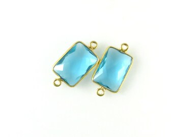 Conectores de bisel doble de topacio azul suizo de 15 mm a 16 mm, facetado rectangular, oro vermeil, anillos cerrados: dos (2) piezas a juego (CN846)