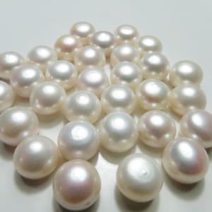 10mm Freshwater Pearls - Undrilled, Undyed - Round, Flat-Back - Two, Five or Ten Pearls (P105A, P105B, P105C)