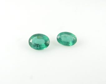 Esmeralda - Gemas ovaladas de 7x10 y 8x10 mm, piedras preciosas sintéticas - Dos piezas (X143)