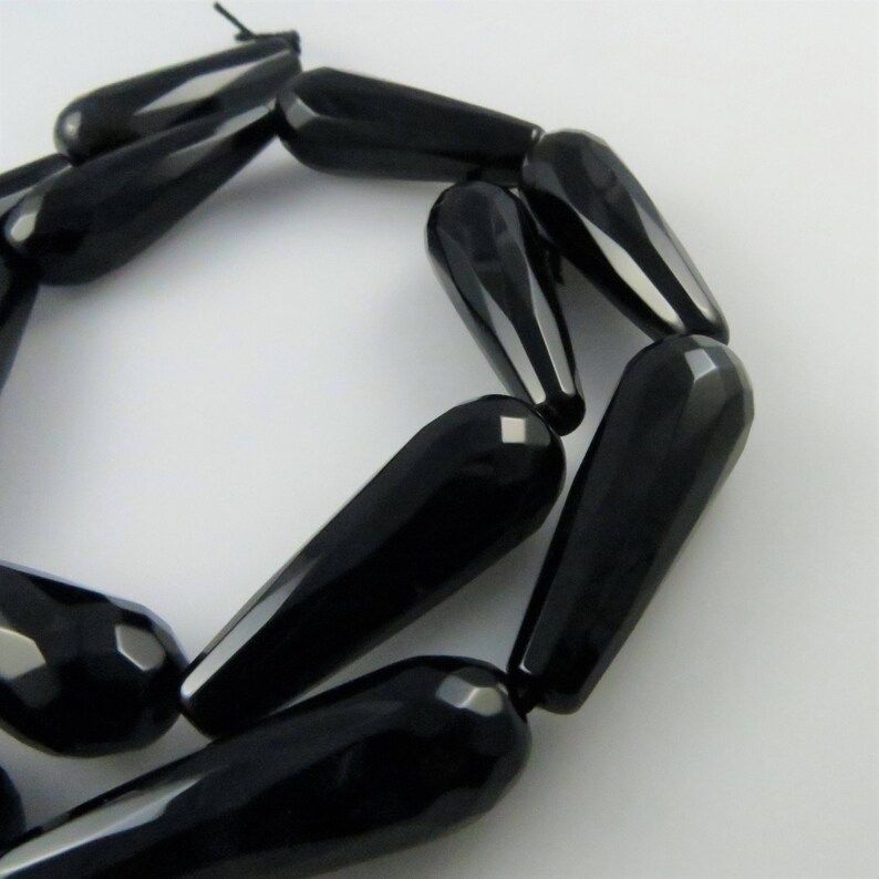 30mm Faceted, Teadrop Black Onyx Gemstone Beads 13 Beads, Full Strand Z287 image 1