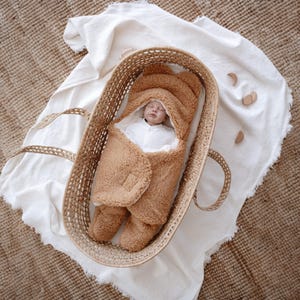 Manta de forro polar Sherpa para bebé con funda para los pies, manta cálida con capucha para bebé con un bonito diseño de oso, acogedora y suave, ropa de abrigo para bebé