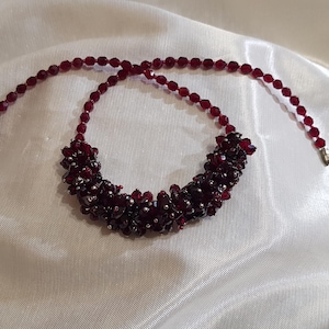 Collar de granate con cuentas, joyería para mujer "Elixir del tiempo" – Cristal checo, piedra preciosa, regalo para ella