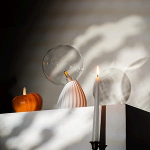 Globe Lamp, Trendy Lamp, Ambient Lighting, Bedside Table Lamp, Mood Lamp, Cozy Home Decor, Cozy Table Lamp, Dimmable Globe Lamp