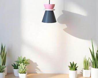 Lampada a sospensione moderna dai colori pastello: paralume stampato in 3D.