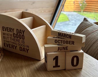 Table perpetual calendar. Desktop wooden organizer. Wooden decor. Office calendar. Gift for a student.