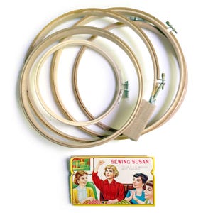 Vintage Wooden Embroidery Hoops Sewing Susan Needles Lot