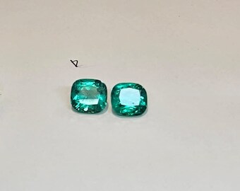 Certified 2 AAA Muzo Colombia Emeralds 17.2 carats (cttw), Cushion Cut Rare Matching Pair Perfect for earrings