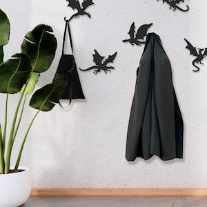 Gothic clothing key bag holder, unique hook set, black metal dragon coat hanger, whimsical hooks, gift for him, animal decorative hooks