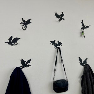 Set of 7 dragon wall hooks, dragon home decor, fantasy wall decor, coat hooks, modern coat rack, animal wall hook