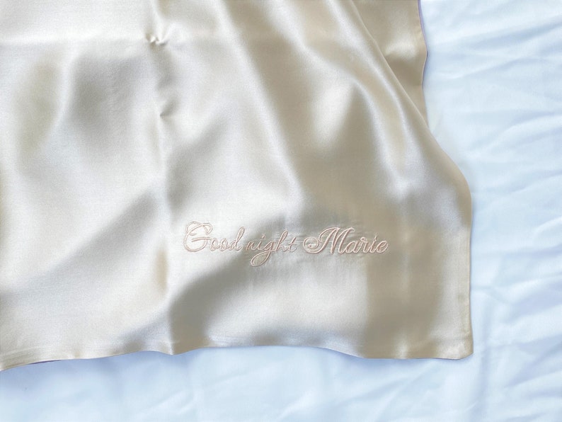 Personalized Pure Silk Pillowcase,Custom Embroidered Name Pillowcase,Cozy Bedding,Embroidery Bedding,Ideal Gift for All Occasions