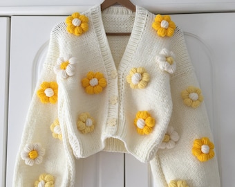 Cardigan con fiori gialli, Cardigan da donna, Regalo, Regalo per le donne, Cardigan grosso alla moda raccolto floreale, Cardigan retrò vintage, Cardigan corto