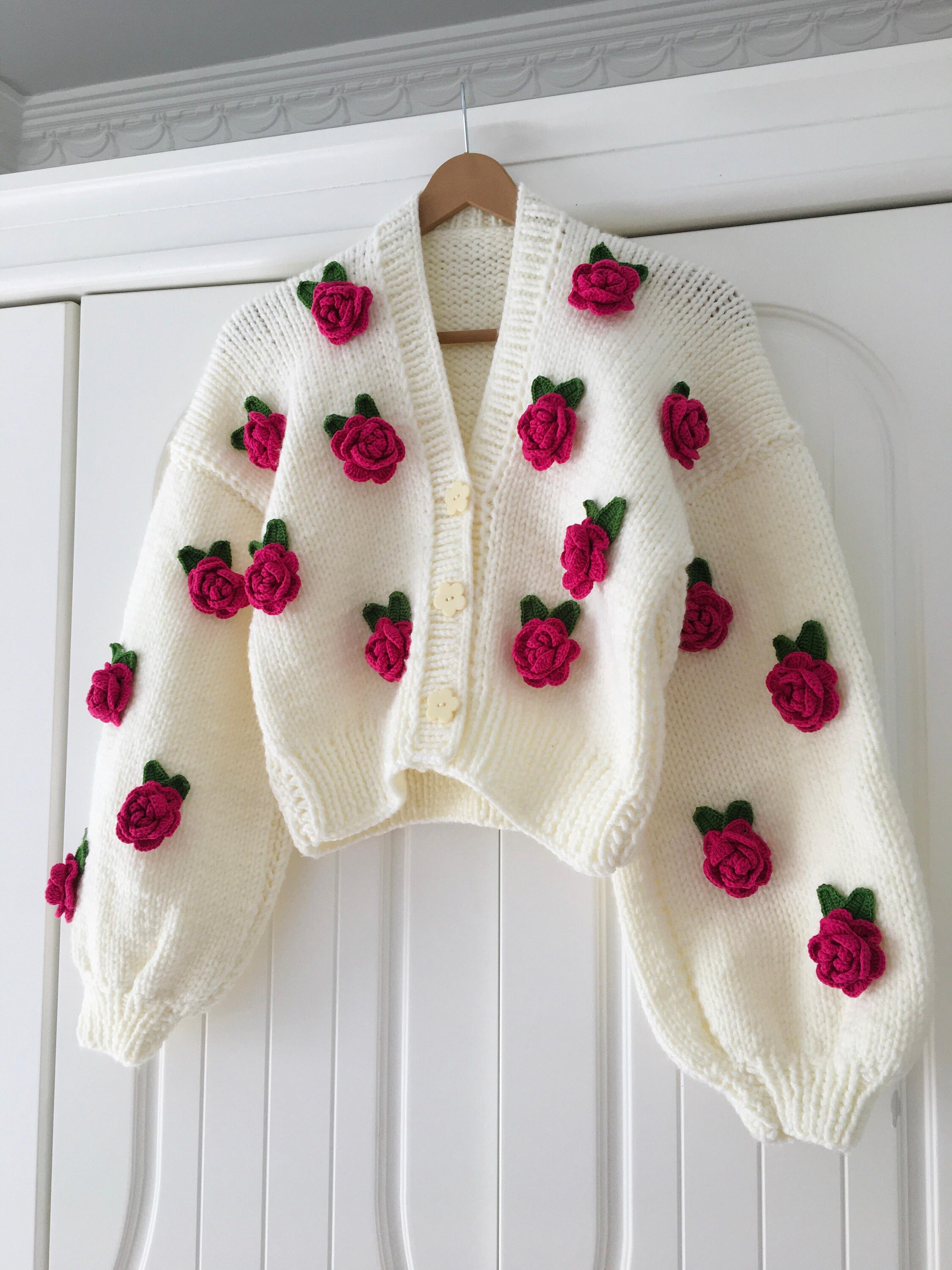 Rose flower motif cardigan 【white】 il_fullxfull.5999712164_dhou.jpg