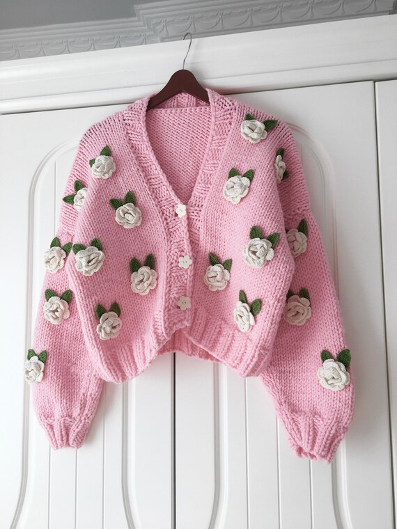 トップス Rose flower motif cardigan pink Leilayca Pink Roses Cardigan , Chunky Cropped Cardigan for