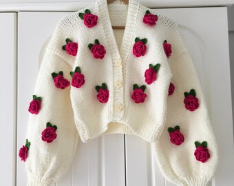 Rose flower motif cardigan 【white】 Hi 🌸 “Pink Roses Cardigan” Available now at link in bio